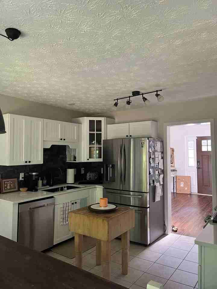 1341 E University Dr - Photo 7 of 18