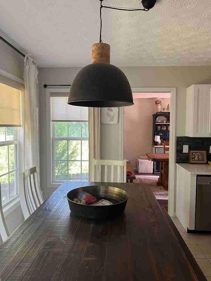 1341 E University Dr - Photo 4 of 18