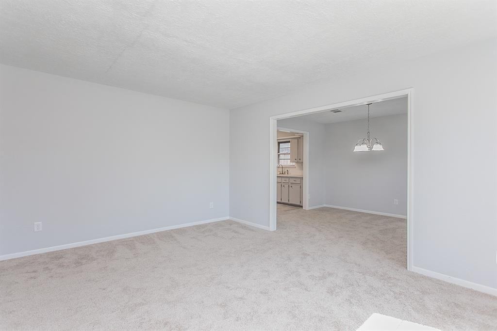 4219 Tuscarora St - Photo 5 of 32