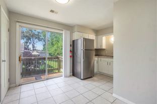 433 N Riverview Dr - Photo 1 of 1