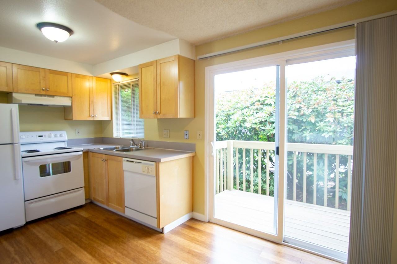 3717 Se 35th Pl - Photo 5 of 16
