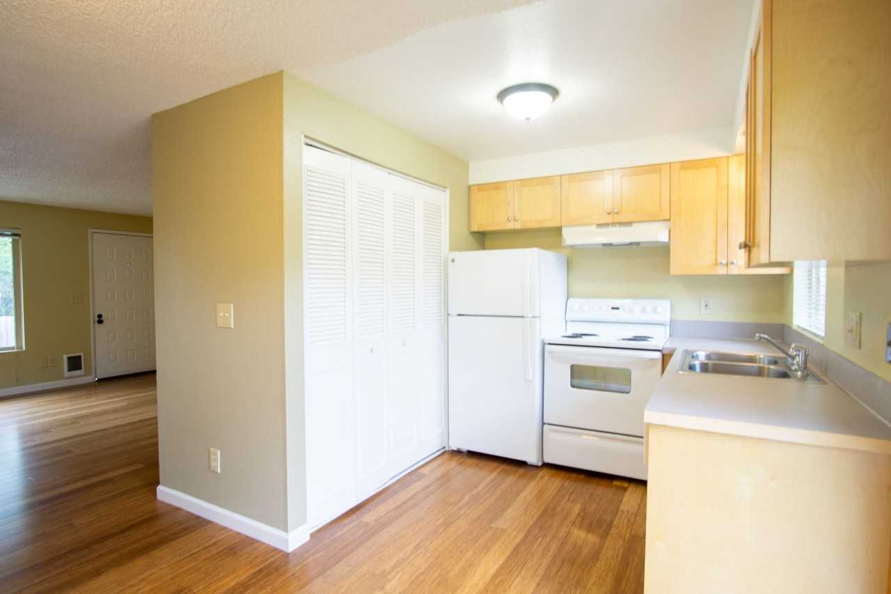 3717 Se 35th Pl - Photo 6 of 16
