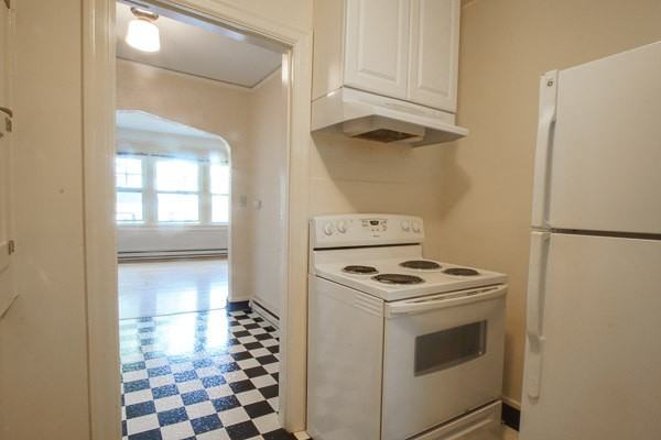 6425 S Corbett Ave #9 - Photo 6 of 14