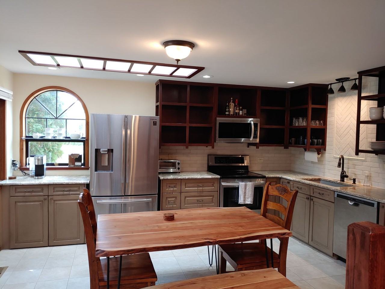 307 S 19th St - Photo 4 of 42