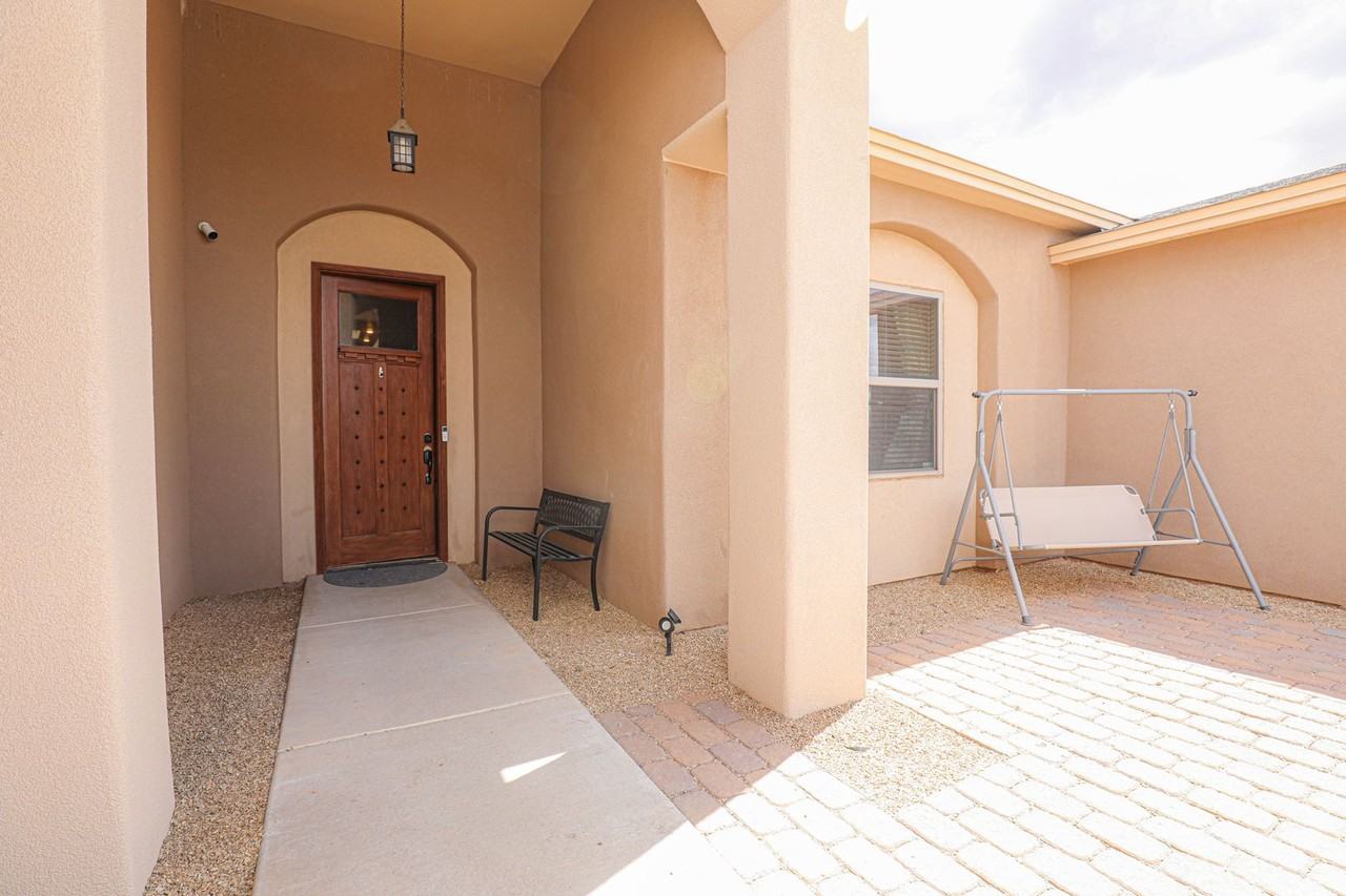 1205 Santiago St - Photo 3 of 29