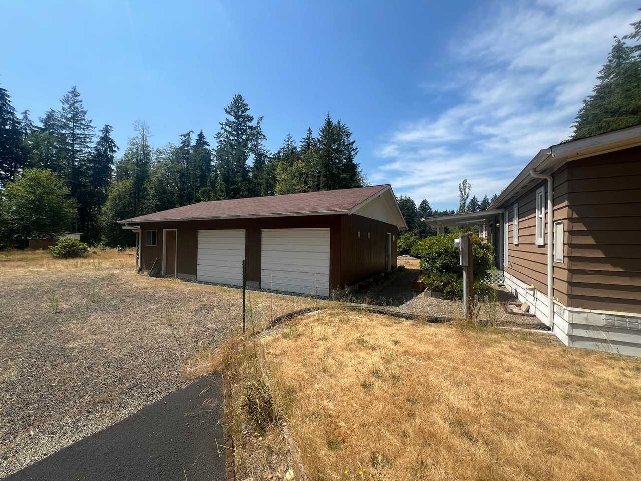 1052 Se Deep Lake Rd - Photo 3 of 16