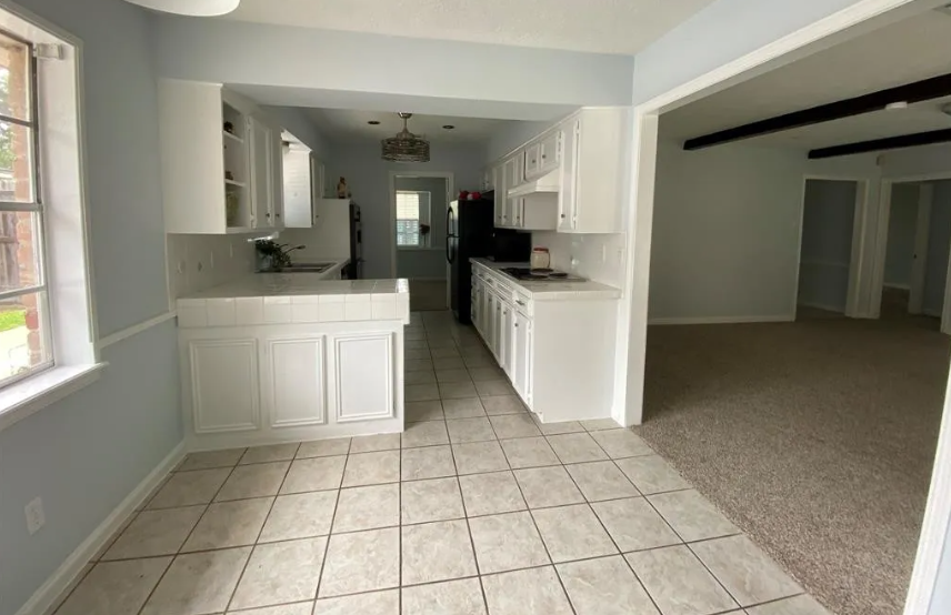 14111 Wickersham Lane - Photo 3 of 6