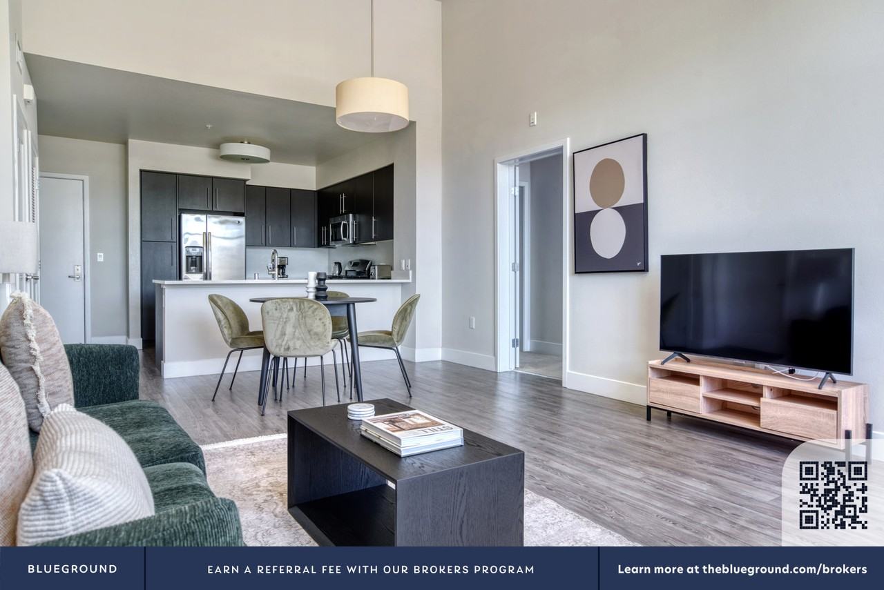 299 Franklin Street - Photo 5 of 43