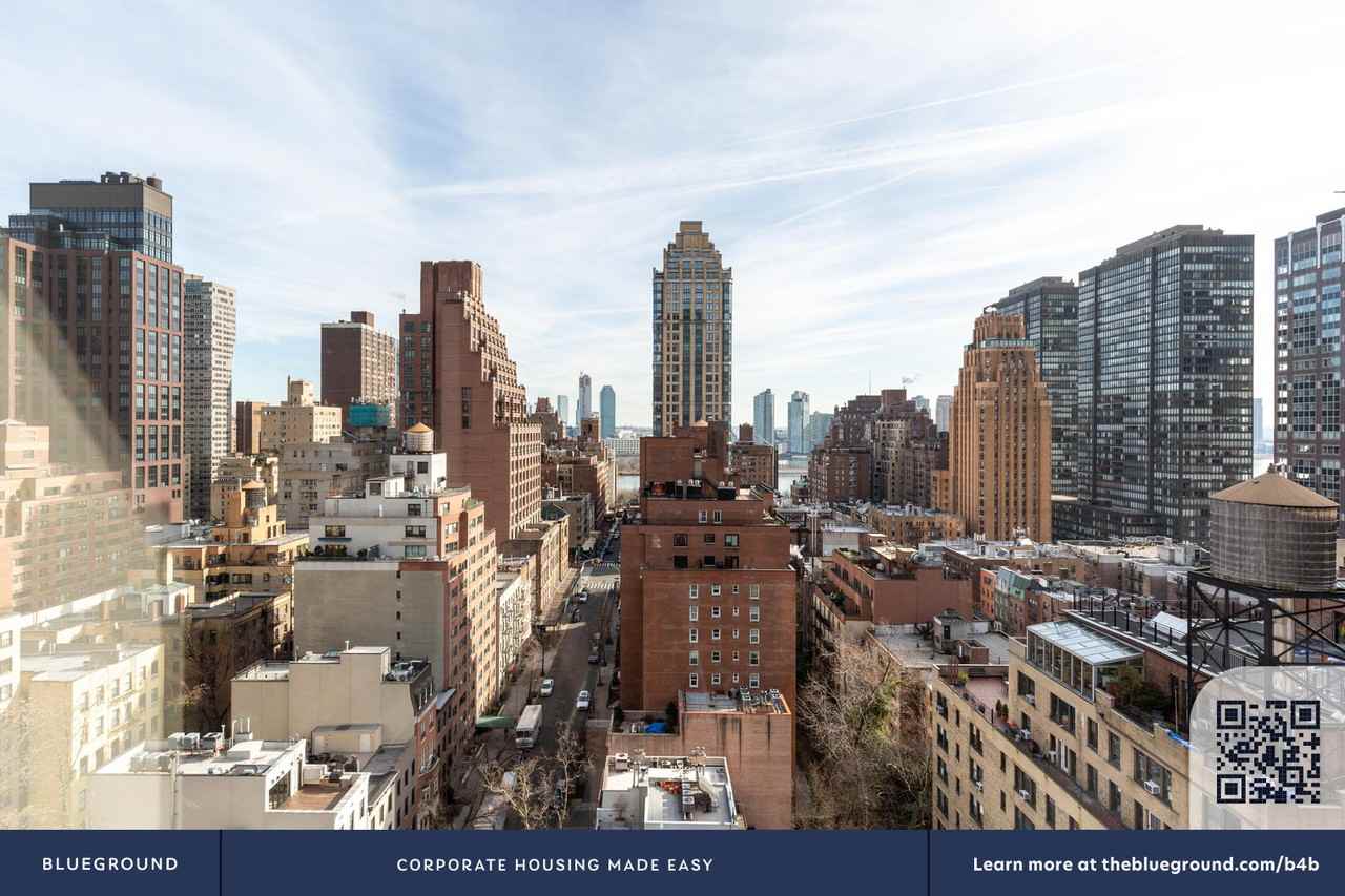 300 East 51st Street - Photo 5 of 25