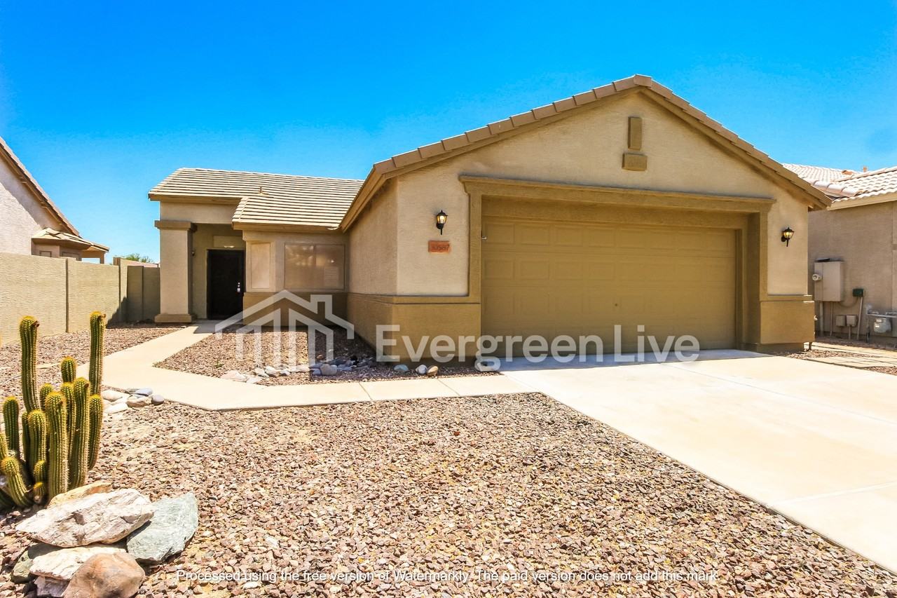 30587 N Royal Oak Way - Photo 2 of 20