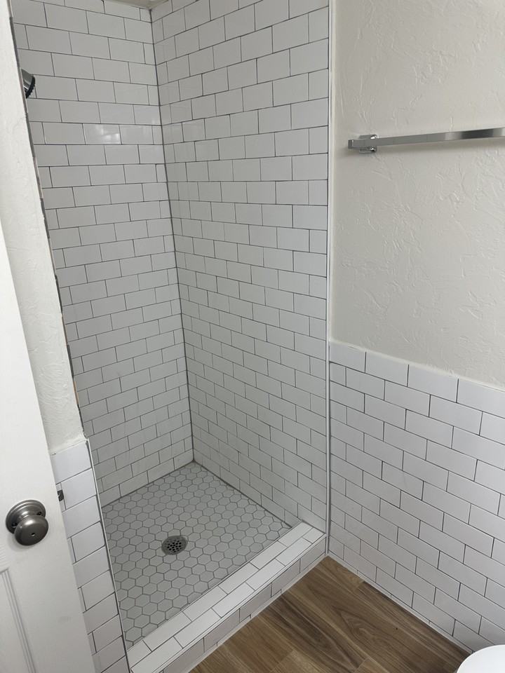 11510 N May Ave #303B - Photo 4 of 6