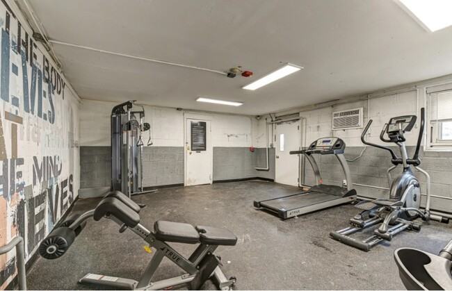 831 Cedar Court - Photo 2 of 7