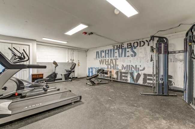 831 Cedar Court - Photo 5 of 7