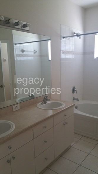 8130 Pea Tree Ct - Photo 2 of 11