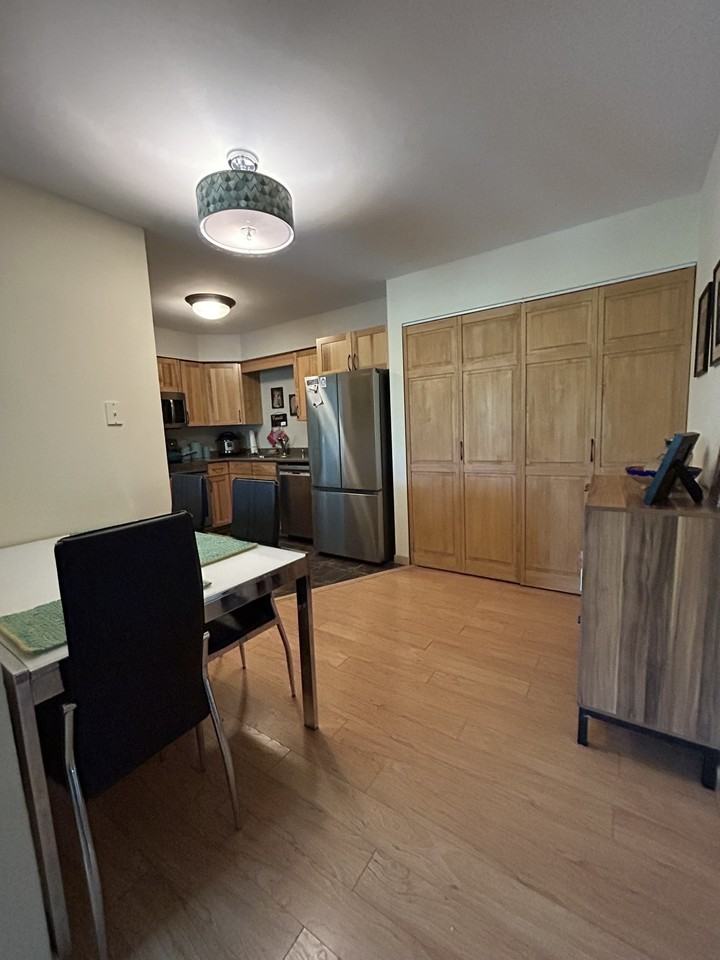 1014 Spaight St #8 - Photo 6 of 12