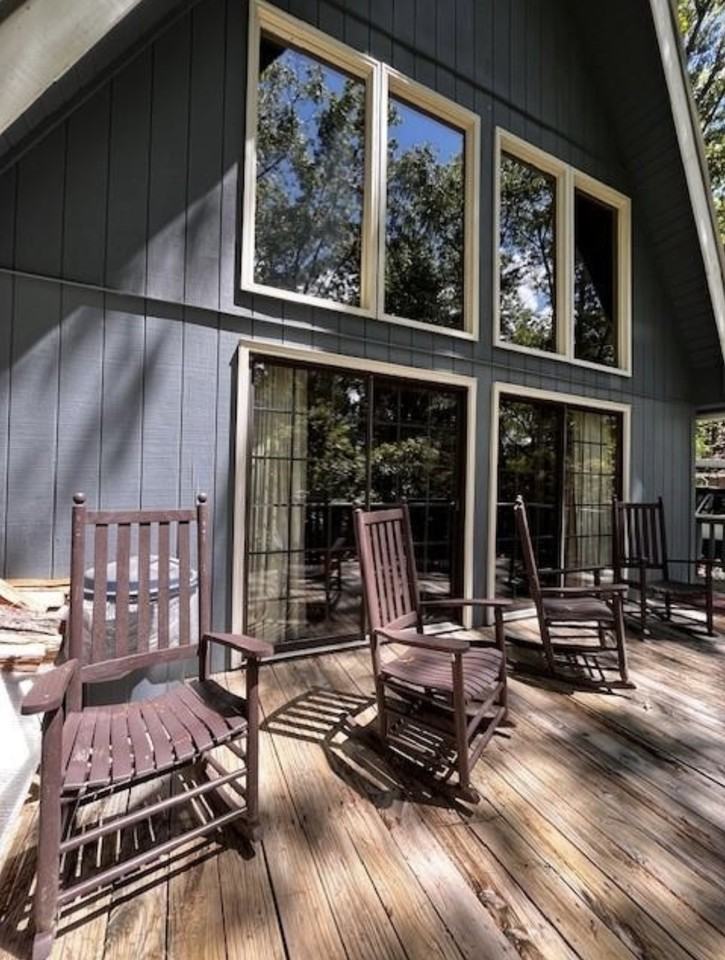 673 Chalet Village Ln #NA - Photo 2 of 20