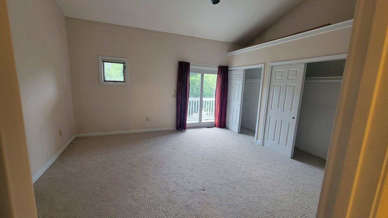 190 S Quinsigamond Ave #204 - Photo 4 of 14