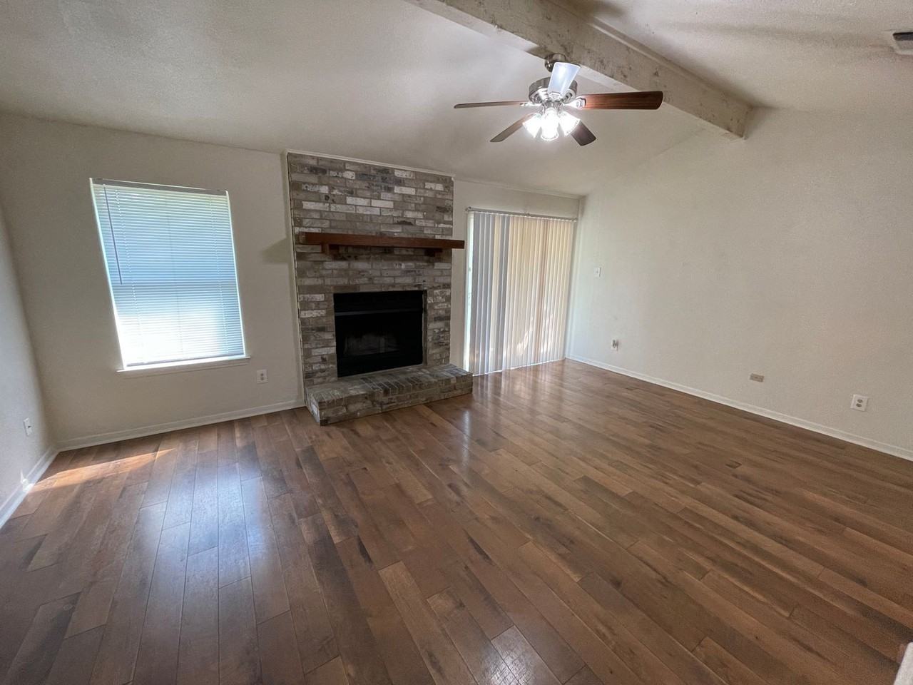 2102 El Dorado Dr - Photo 4 of 26