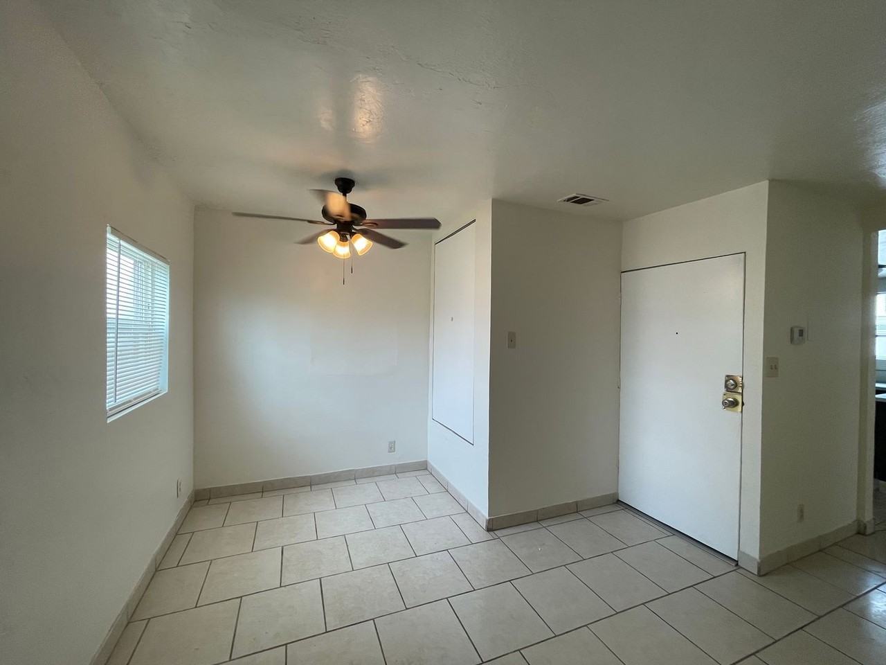 1009 - 1011 Western Ave. - Photo 6 of 19