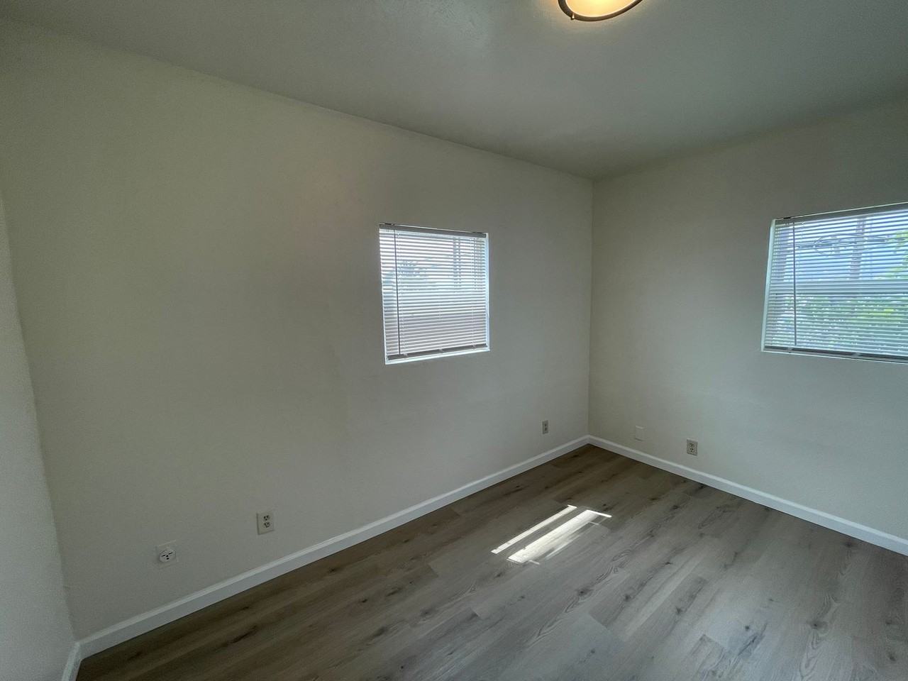 1009 - 1011 Western Ave. - Photo 2 of 19