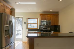 featured image of 905 Delaware Ave