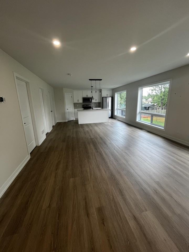 2392 Boswell St #1 - Photo 4 of 13