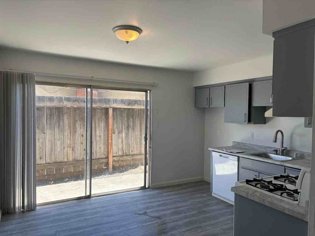 22 S Lake Dr - Photo 2 of 7