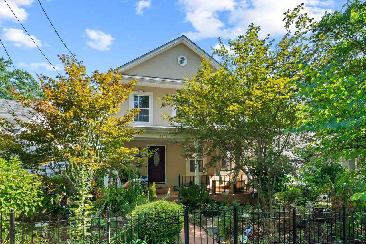 2872 Perry St Ne - Photo 2 of 50