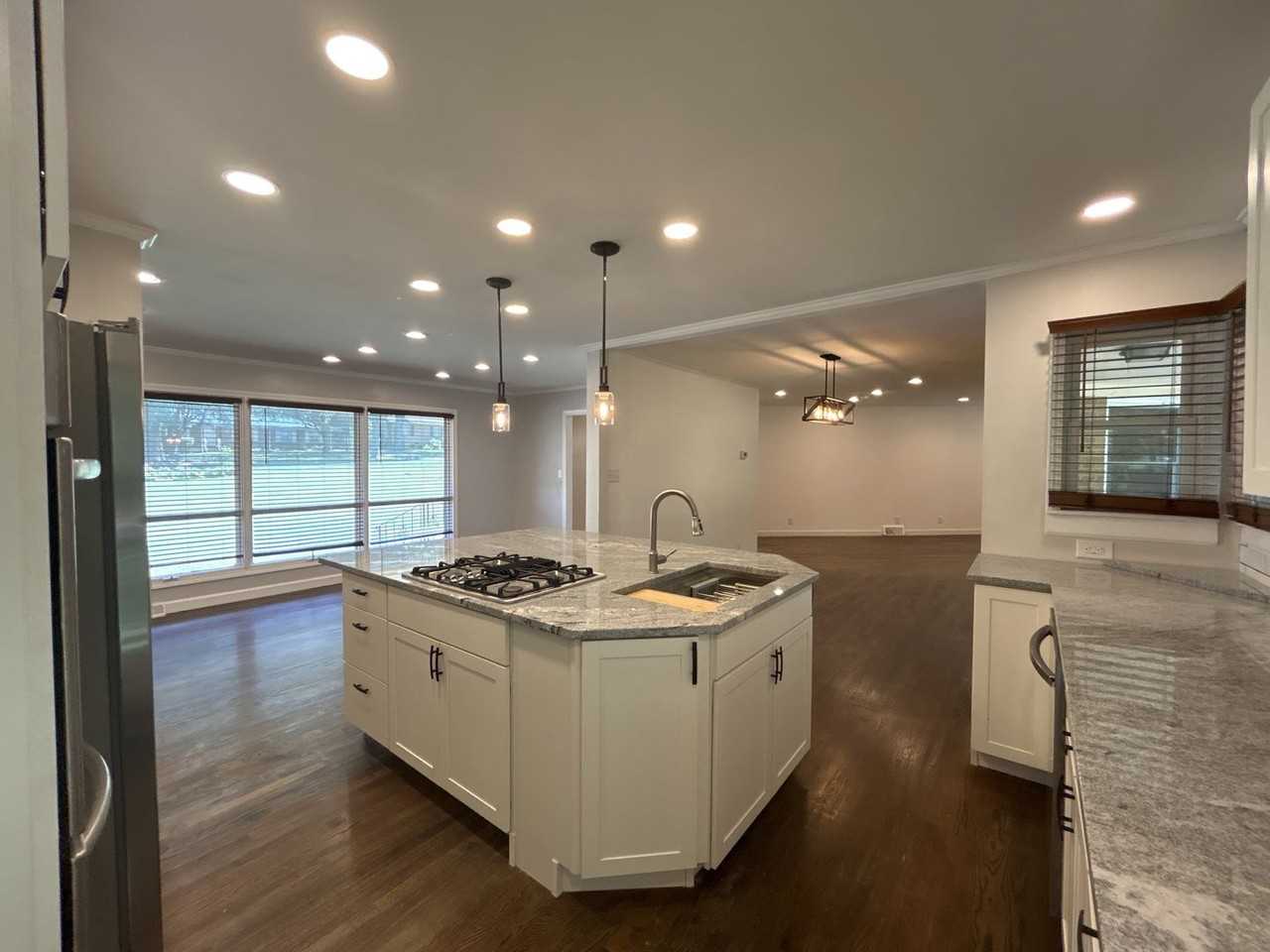 5933 Crestwood Dr - Photo 6 of 21