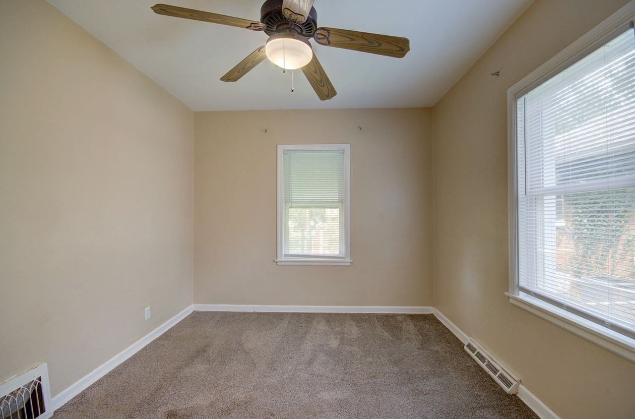 1105 Helen Ave - Photo 3 of 9