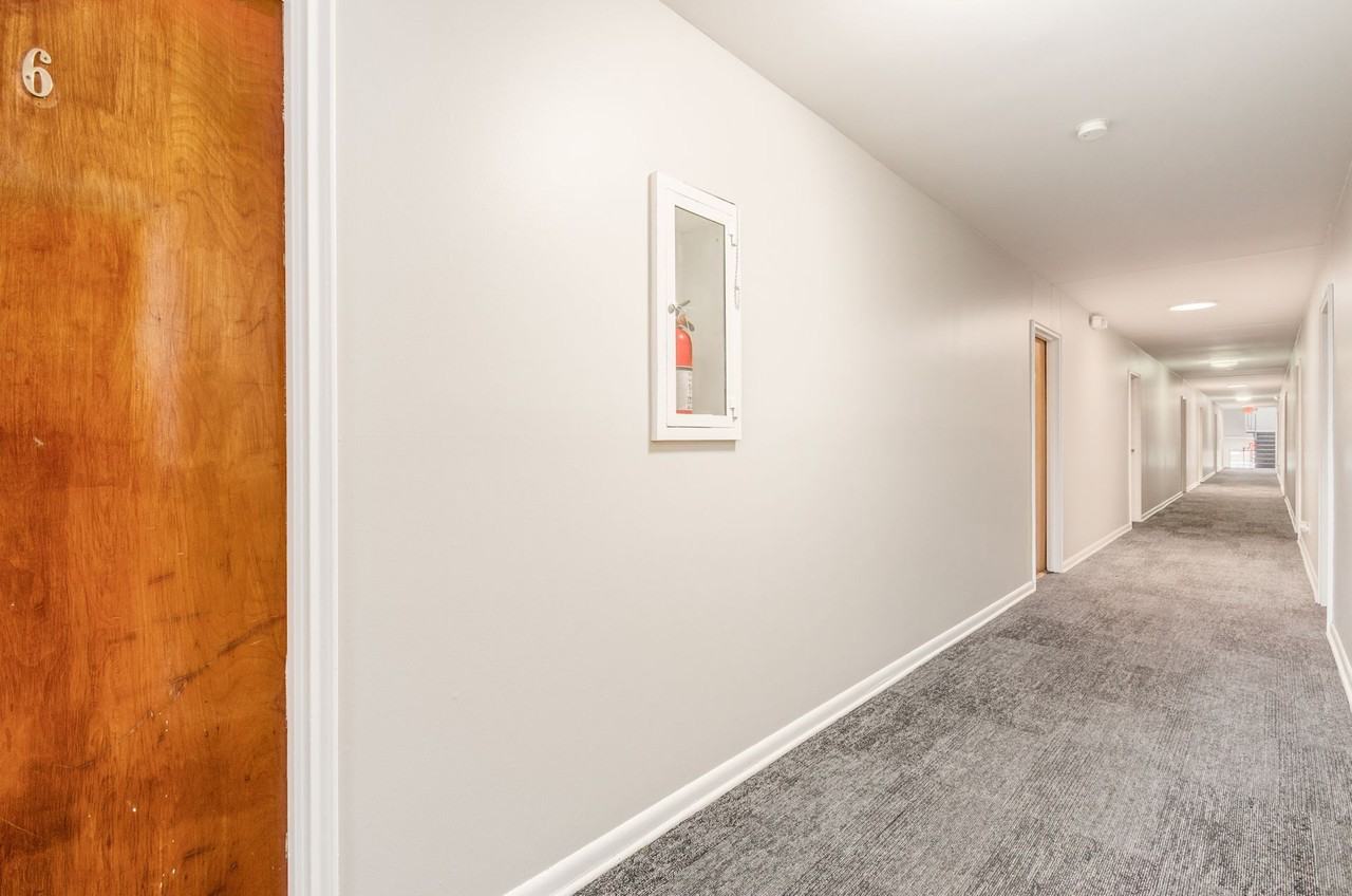 SK-1860 - Photo 4 of 19