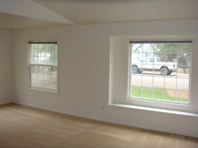 2242 S Stephen Ave - Photo 6 of 15