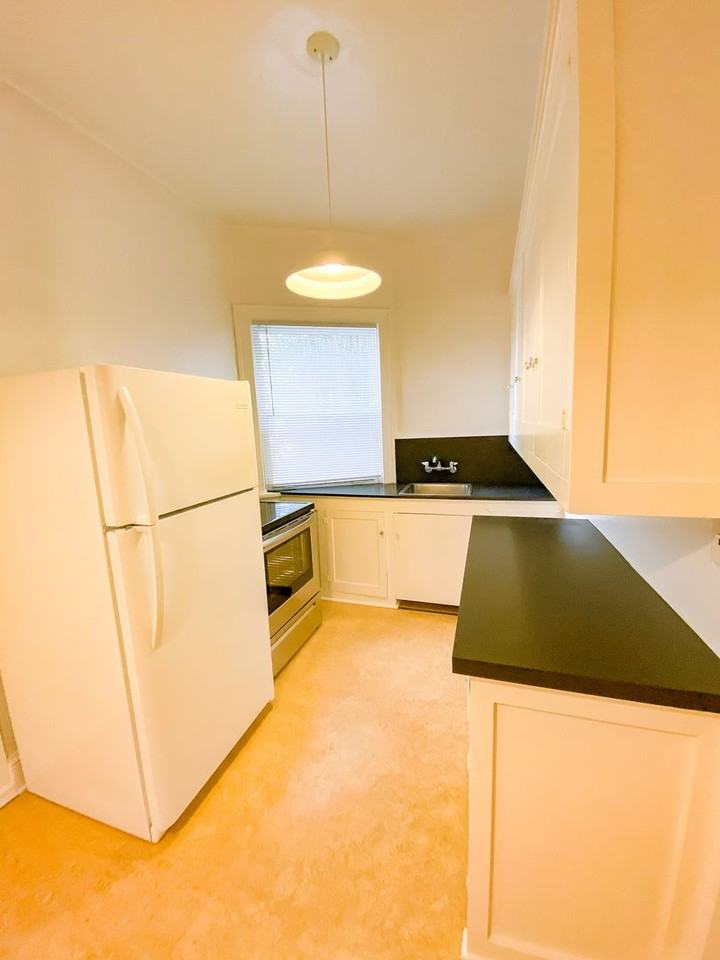 EL CARLOS APARTMENTS (ETTI02) - Photo 3 of 17