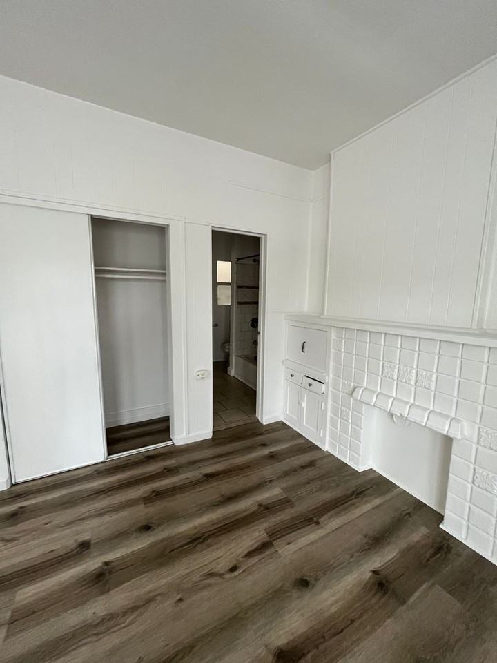 902 - Photo 3 of 21