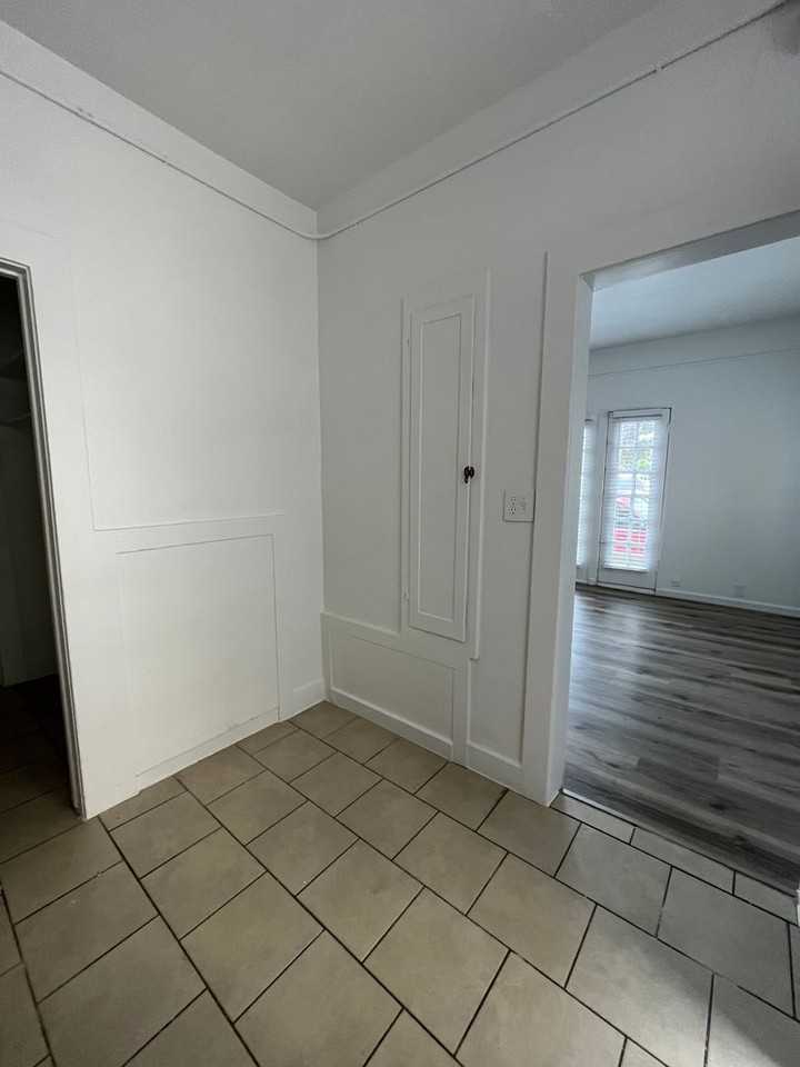 902 - Photo 6 of 21