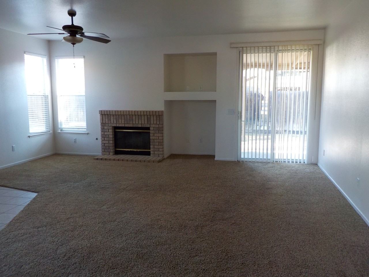 2824 S Teddy St - Photo 2 of 9