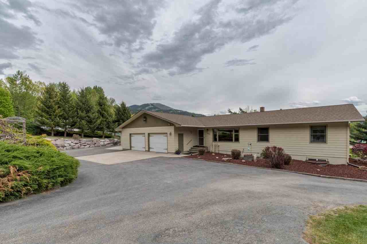 1850 Meadowview Ct - Photo 3 of 50