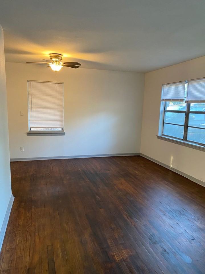 6802 Canal Boulevard - Photo 3 of 8