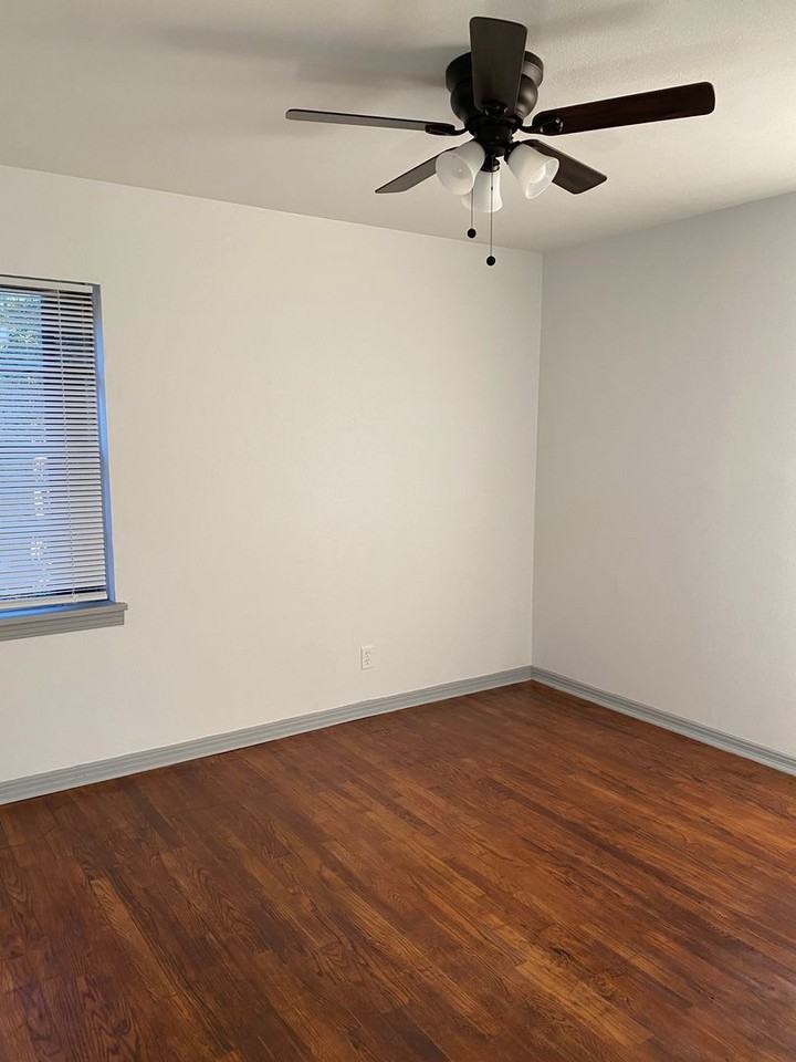 6802 Canal Boulevard - Photo 5 of 8