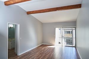 featured image of 220 Ladera St