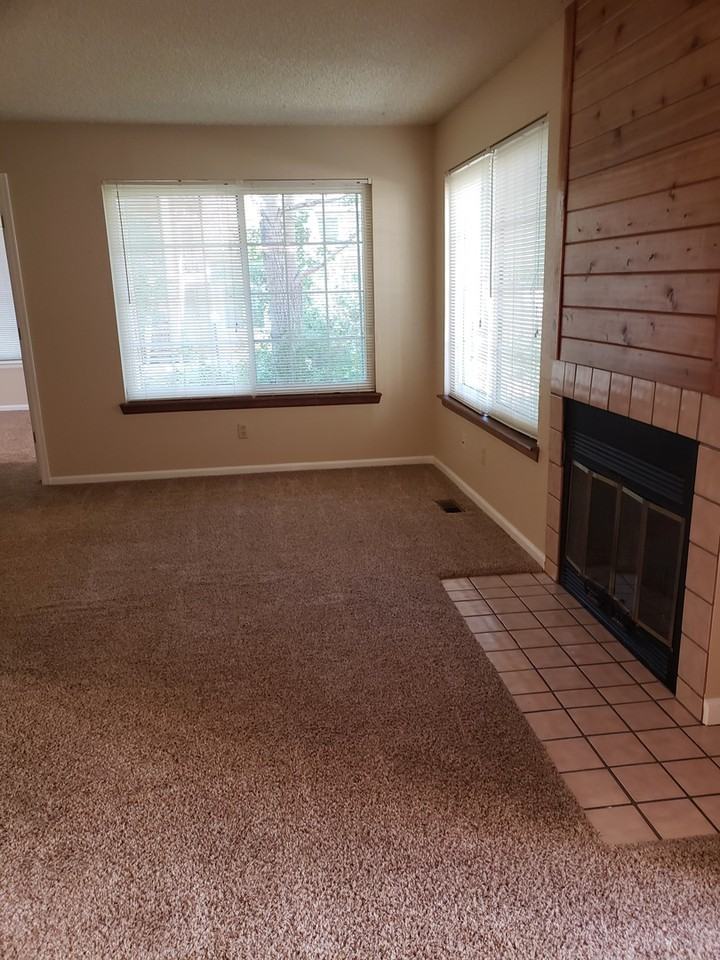 6076 Gunbarrel Avenue #A - Photo 3 of 7