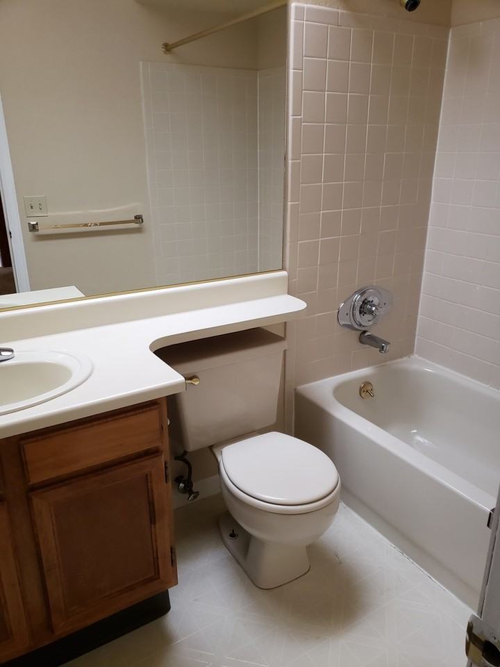 6076 Gunbarrel Avenue #A - Photo 4 of 7