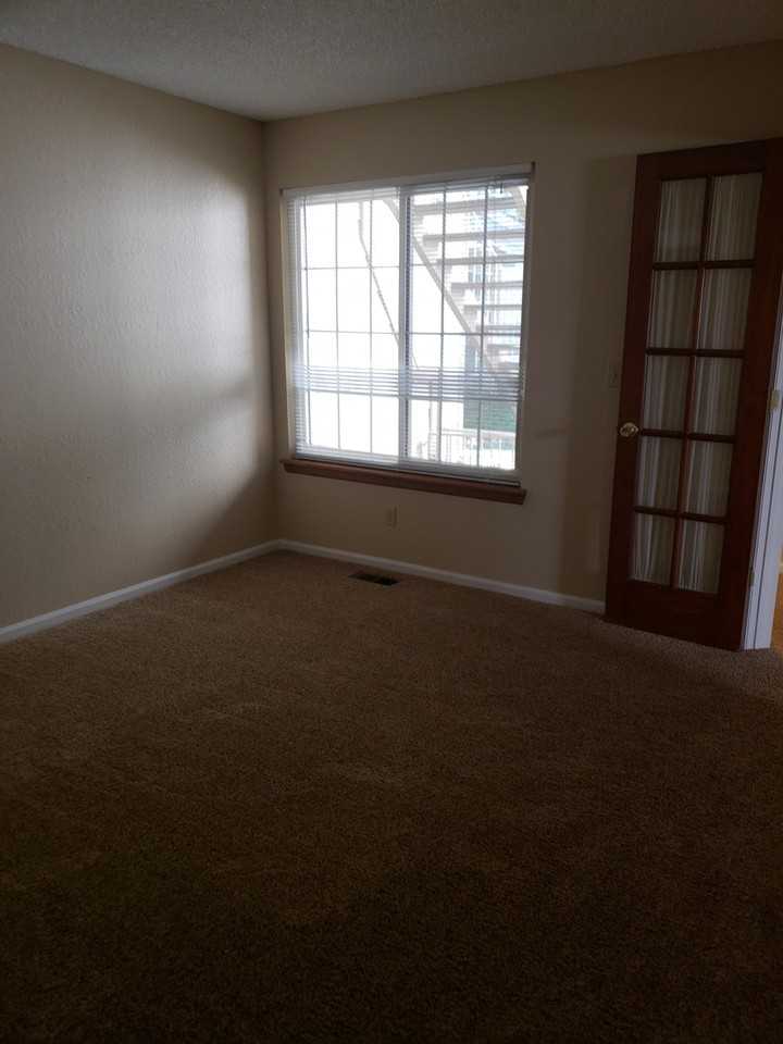 6076 Gunbarrel Avenue #A - Photo 6 of 7