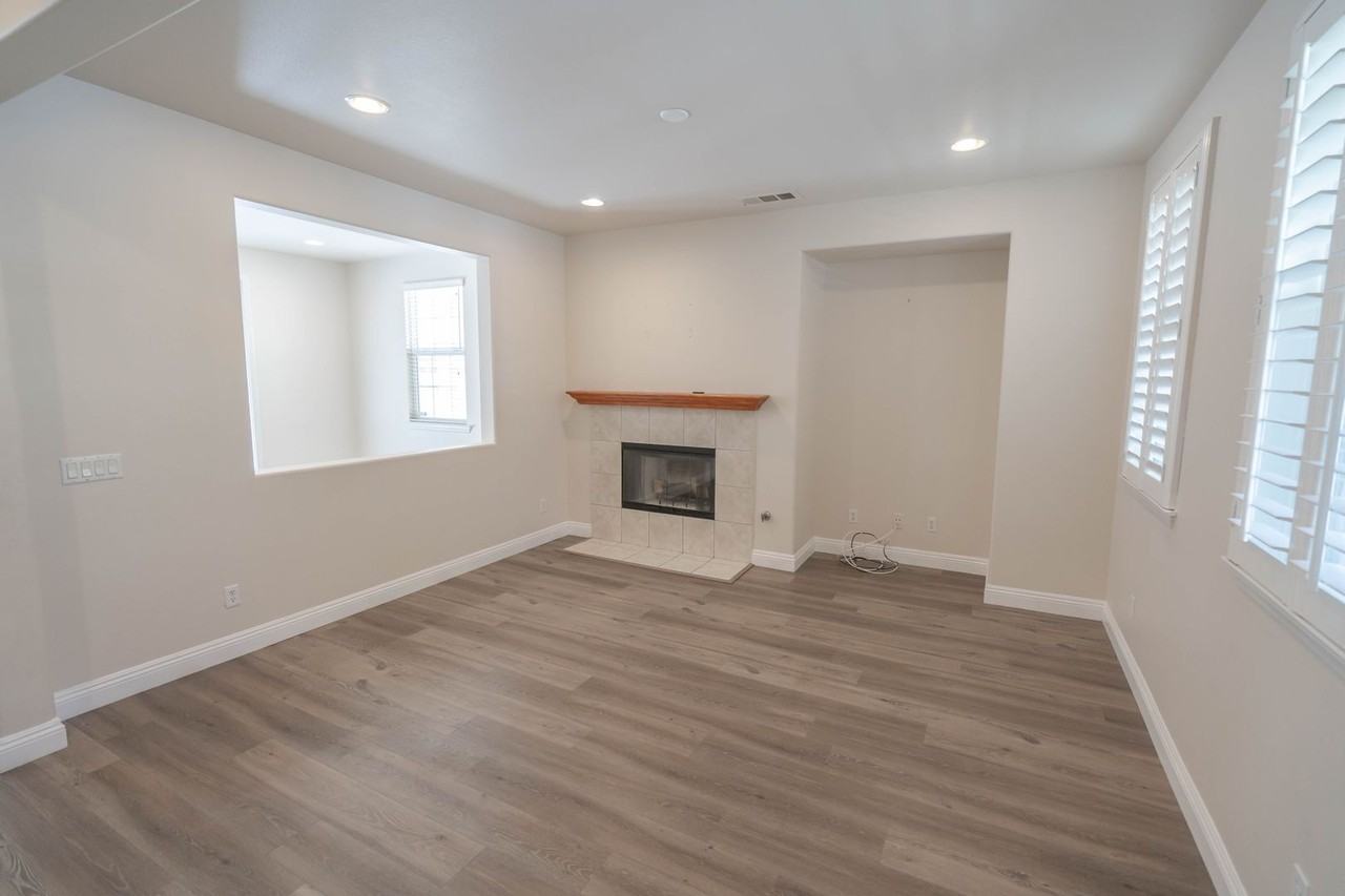 27739 Summer Grove Pl - Photo 2 of 27