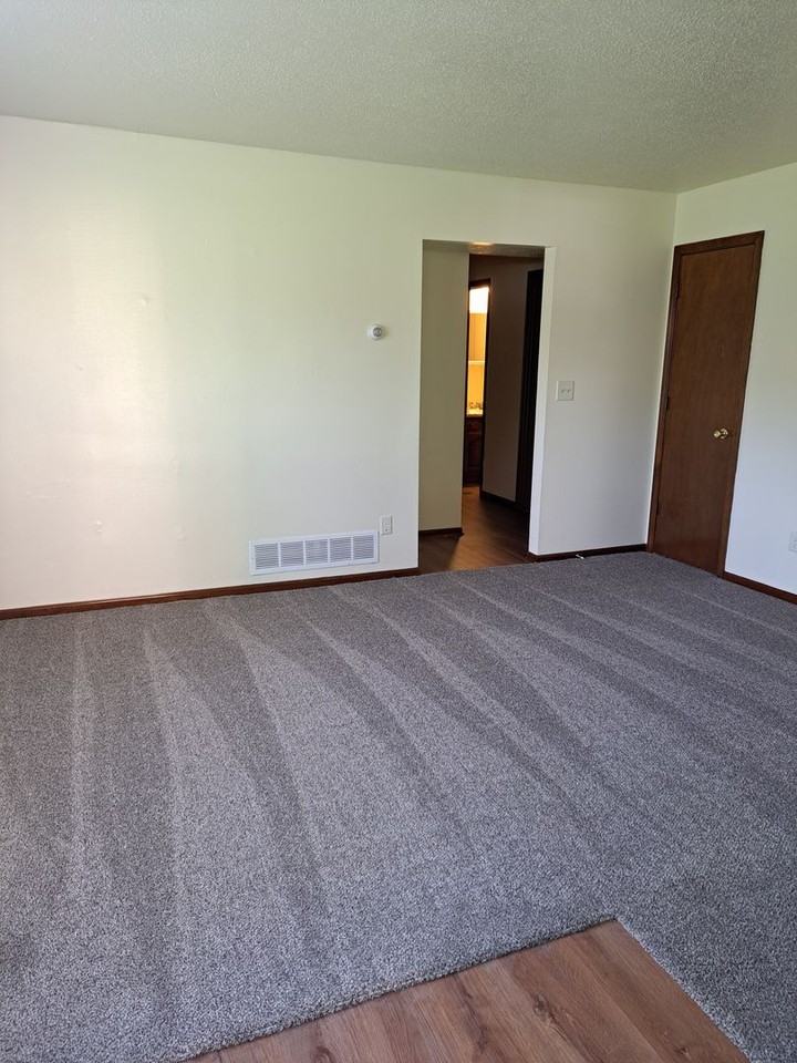 6024 Dichotomy Ct - Photo 2 of 9