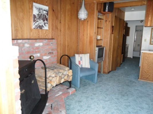 43 Summit Yacht Club 43 - Photo 3 of 11