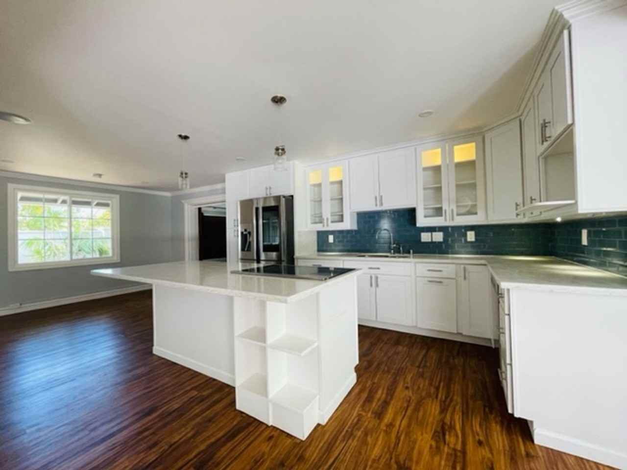 5596 Kalanianaole Hwy - Photo 3 of 11