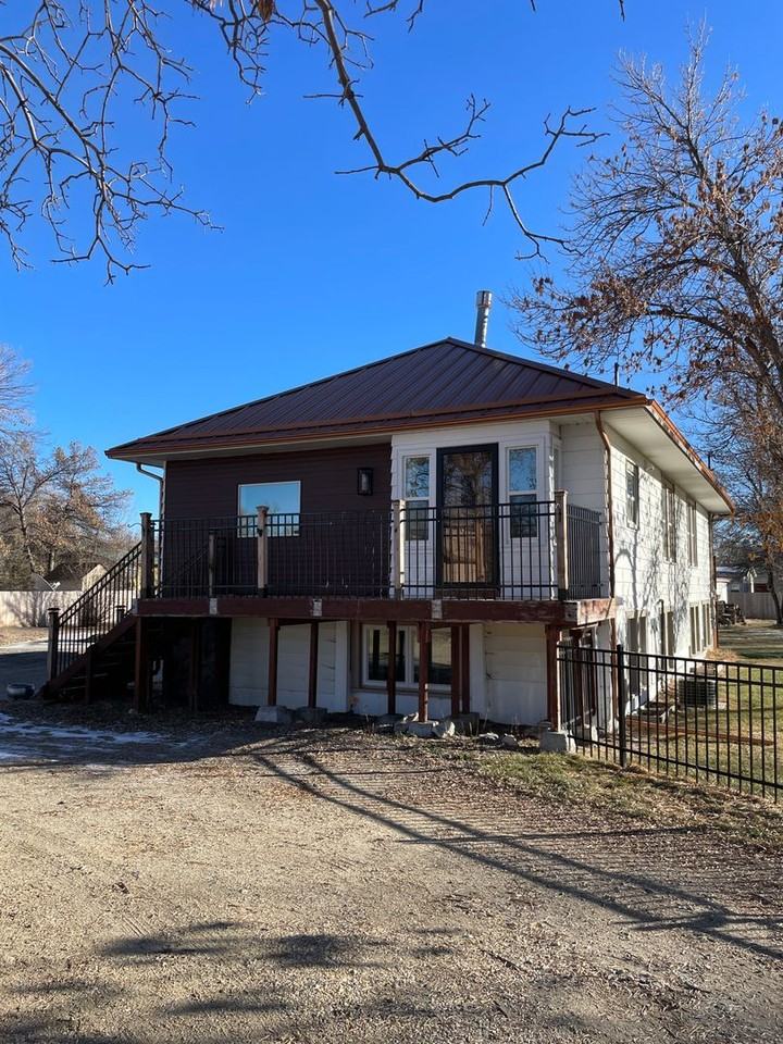 604 W Central Ave - Photo 3 of 50