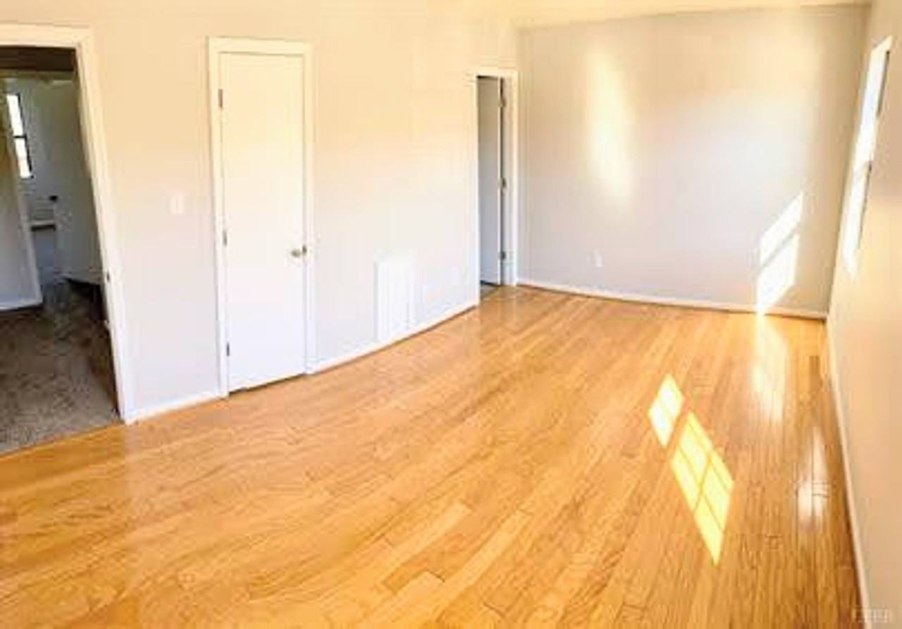 21 Cape Henry Ct - Photo 2 of 8