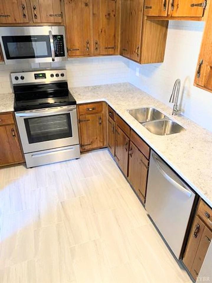 21 Cape Henry Ct - Photo 5 of 8